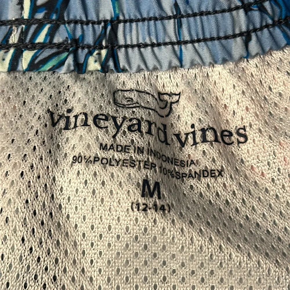 Vineyard Vines Boy’s Swim Trunks Sz Medium 12/14 Lined Sea Turtles Bathing Suit